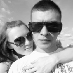Молодая пара мж ищет девушку для секса втроем в Москве